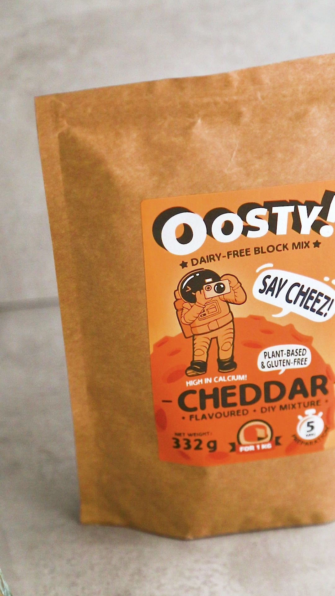 Oosty Cheddar ízű növényi alap mix 332g - 1kg növényi tömb elkészítéséhez